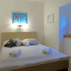 Nika Apartment
